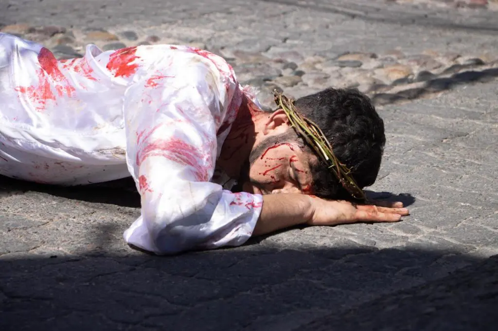 Centro de Puerto Vallarta revive la Pasión y muerte de Jesucristo