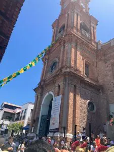 Centro de Puerto Vallarta revive la Pasión y muerte de Jesucristo