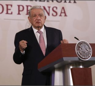 AMLO.