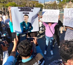 Manifestación por periodista de Jalisco desaparecido