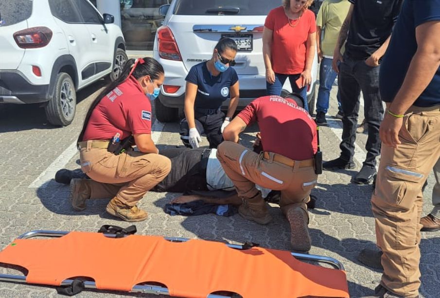 ¡Por falta de vigilancia! Atropellan a mujer en la Carretera Federal 200