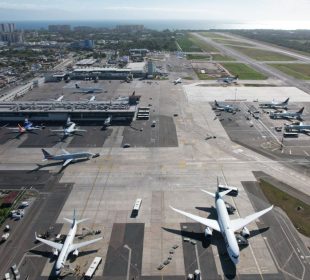 Aeropuerto Internacional de Puerto Vallarta