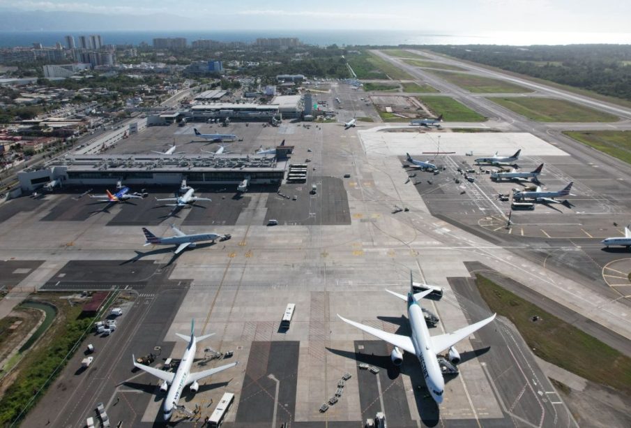 Aeropuerto Internacional de Puerto Vallarta