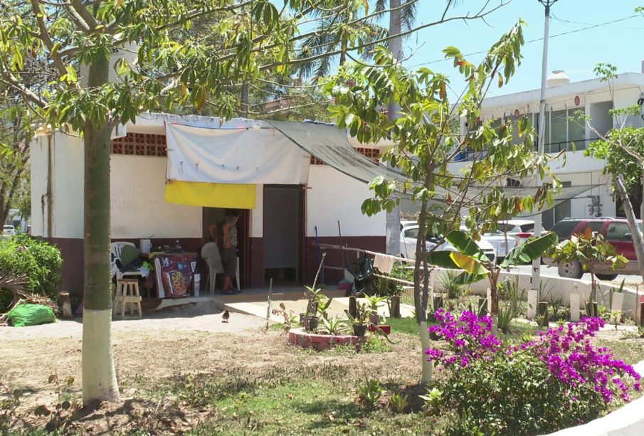 Baños de parque Los Sauces