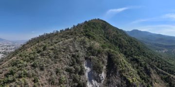 Continúa deslizamiento en el cerro de San Juan de Tepic, Nayarit