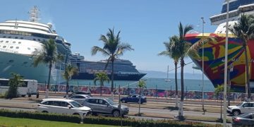 Cruceros en marina de Puerto Vallarta