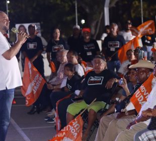 “Daremos luz y seguridad a La Aurora” Ramón Guerrero