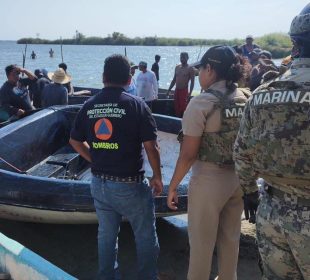 Dos turistas muertos y tres heridos, embarcación volcó en Guerrero