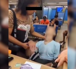 (VIDEO) ¡Impactante! Mujer lleva cadáver de su "tío" a banco de Brasil para firmar préstamo