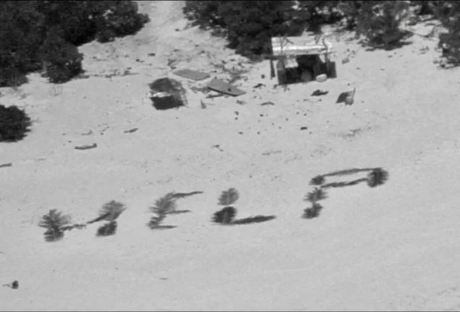 Rescatan a náufragos de una isla desierta en EU tras escribir "AYUDA" con palmas