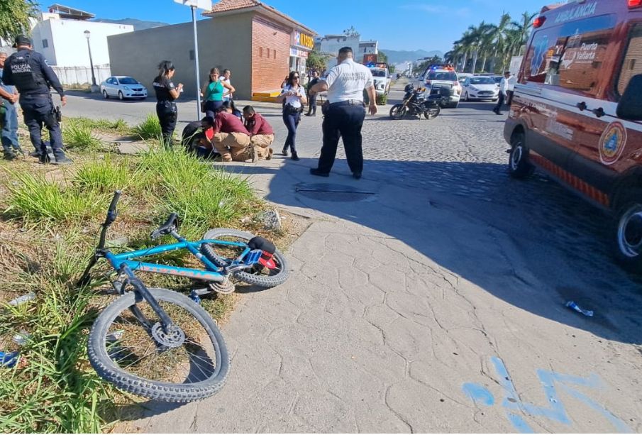 ¡Accidente! Atropellan a ciclista en Fluvial Vallarta