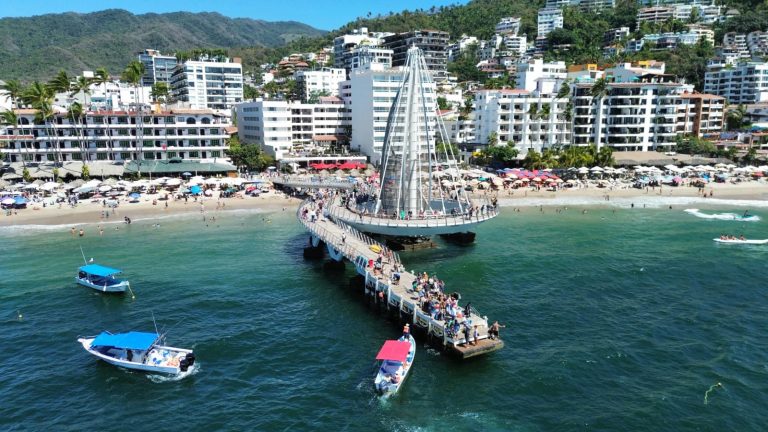 Muelle de la playa de los muertos