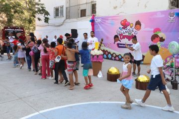 Niños disfrutando del festival “Sonrisas de Corazón”