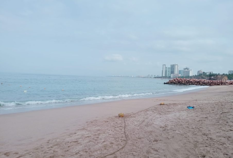 Playa Camarones en vigilancia por supuesto tiburón