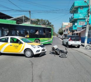 Taxi y moto