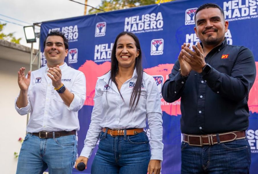 Melissa Madero arranca campaña afuera de la casa de su familia en Las Juntas