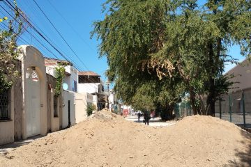 Vecinos de Los Sauces piden agilizar trabajos en la calle Cardenal