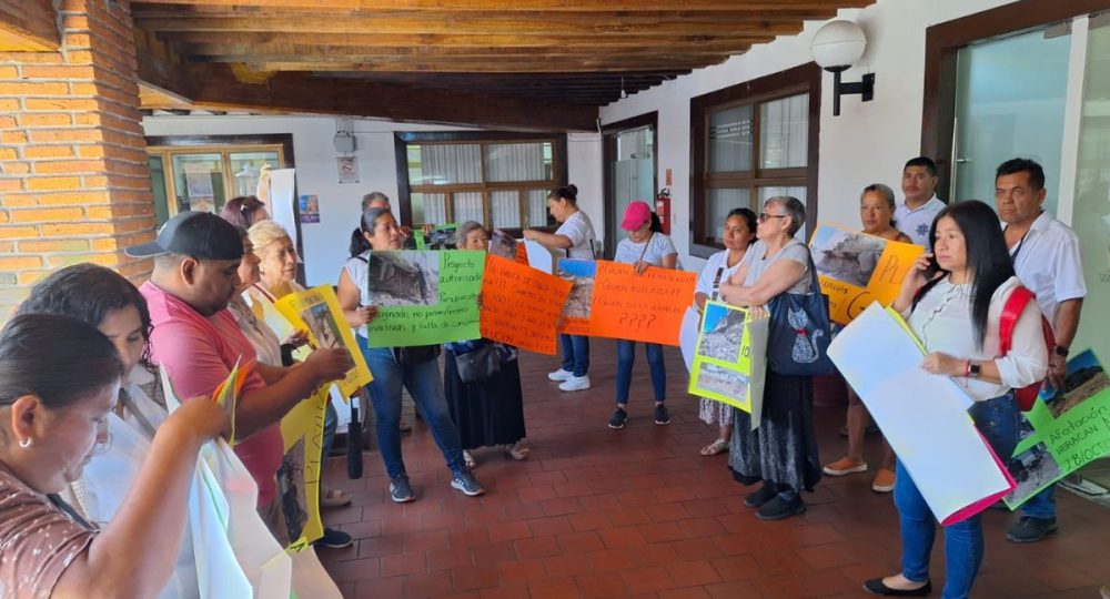 Vecinos de San Esteban manifestándose