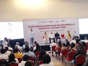 Más de mil dólares gasta cada turista en México, informan expertos en Foro Iberoamericano