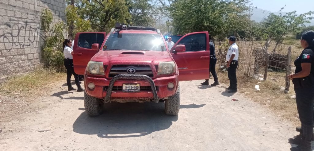 Huye de operativo y genera persecución hasta delegación Ixtapa