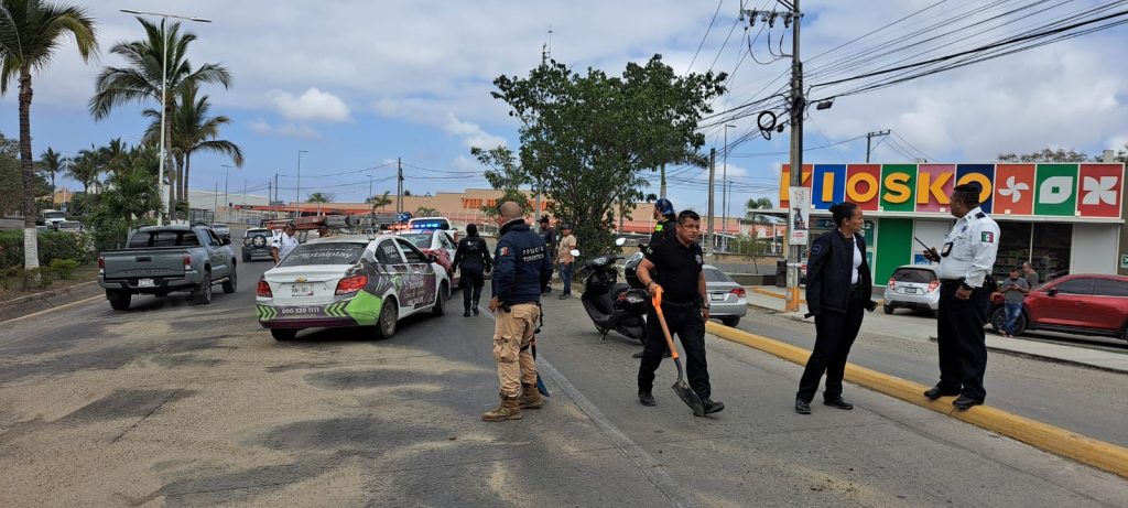 Accidente en Las Juntas provoca caos vial y choque de autos