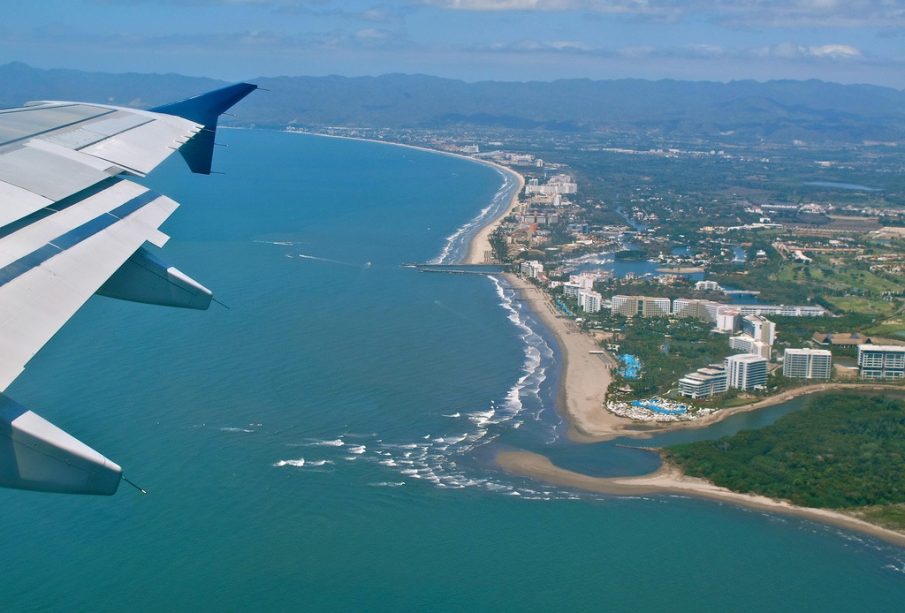 Boletos de avión por las nubes; subieron 28.35% durante el mes de marzo