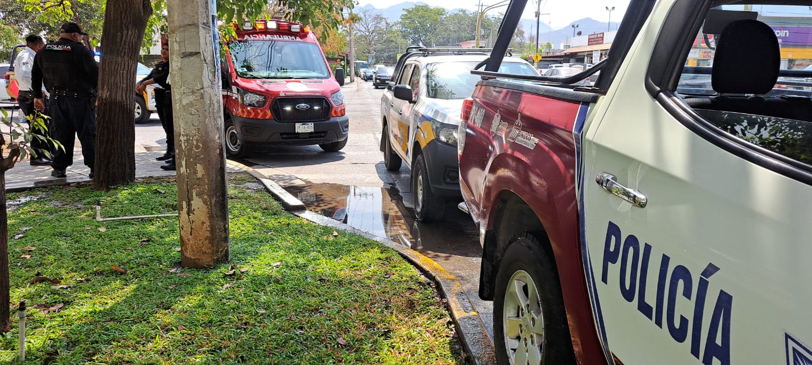 Atropellan a menor en semáforo de Las Moras, Puerto Vallarta