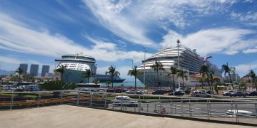 Triple arribo de cruceros deja más de 18 millones de pesos a Vallarta