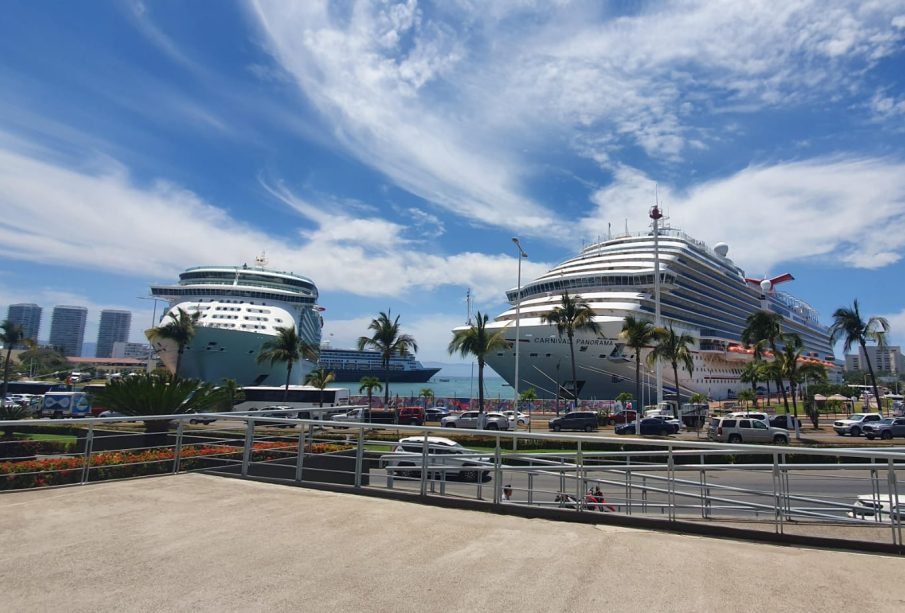 Triple arribo de cruceros deja más de 18 millones de pesos a Vallarta
