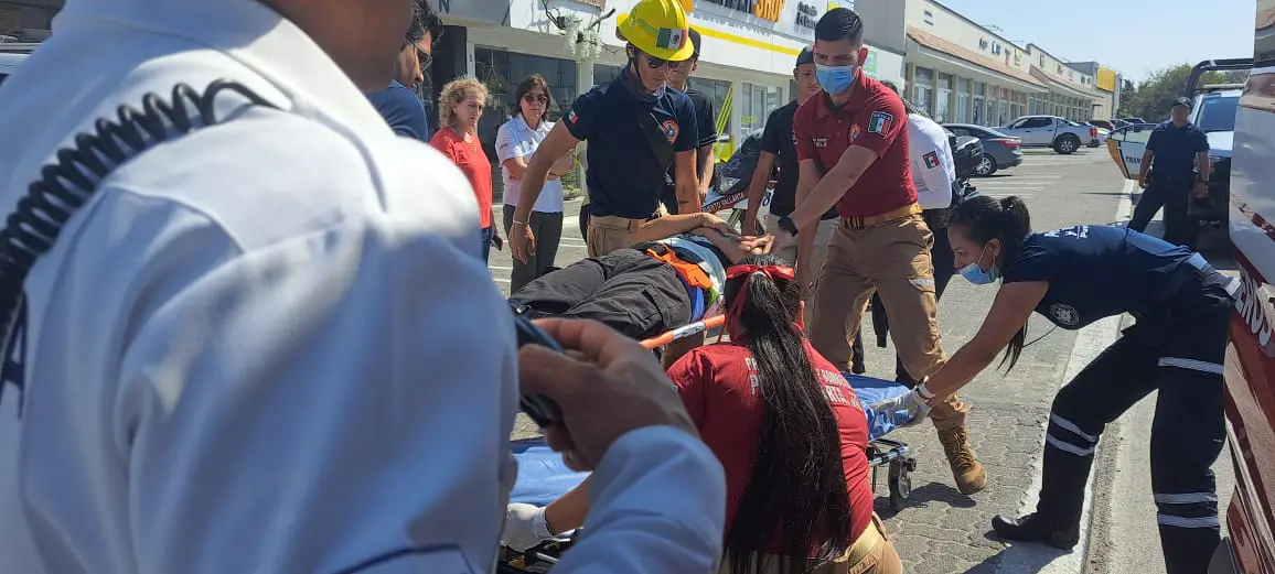 ¡Por falta de vigilancia! Atropellan a mujer en la Carretera Federal 200