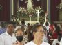 Personas dentro de iglesia de Ixtapa