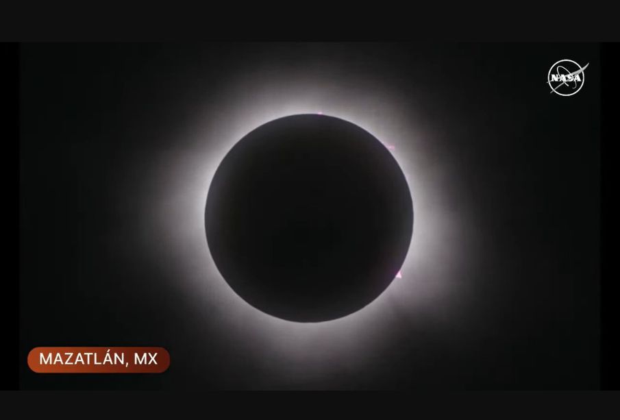 (FOTOS) Así se vio el Eclipse Solar 2024 que oscureció a Mazatlán