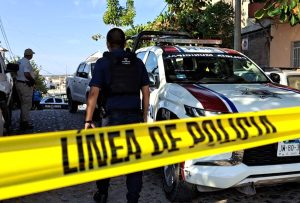 Policía atienden homicidio en Vallarta