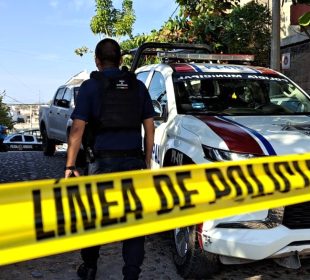 Policía atienden homicidio en Vallarta