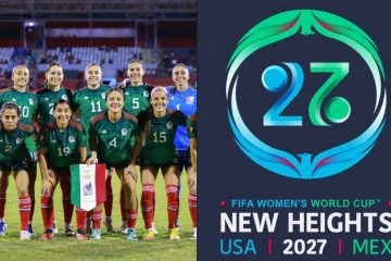 Futbolistas mexicanas en la cancha