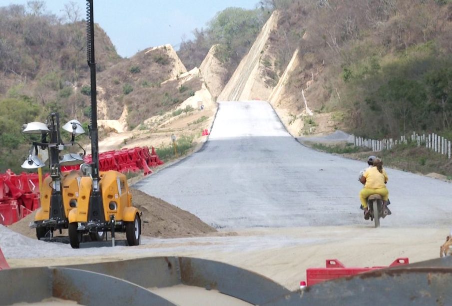 Construcción del libramiento carretero a Vallarta