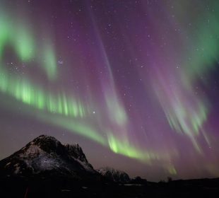 FOTOS: Tormenta solar "extrema" genera increíbles auroras boreales en México y el mundo