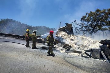 Cierre de la Autopista 15D Guadalajara-Tepic, por tráiler incendiado