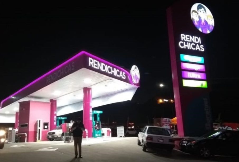 En Tijuana escasea gasolina por bloqueo en planta de Pemex