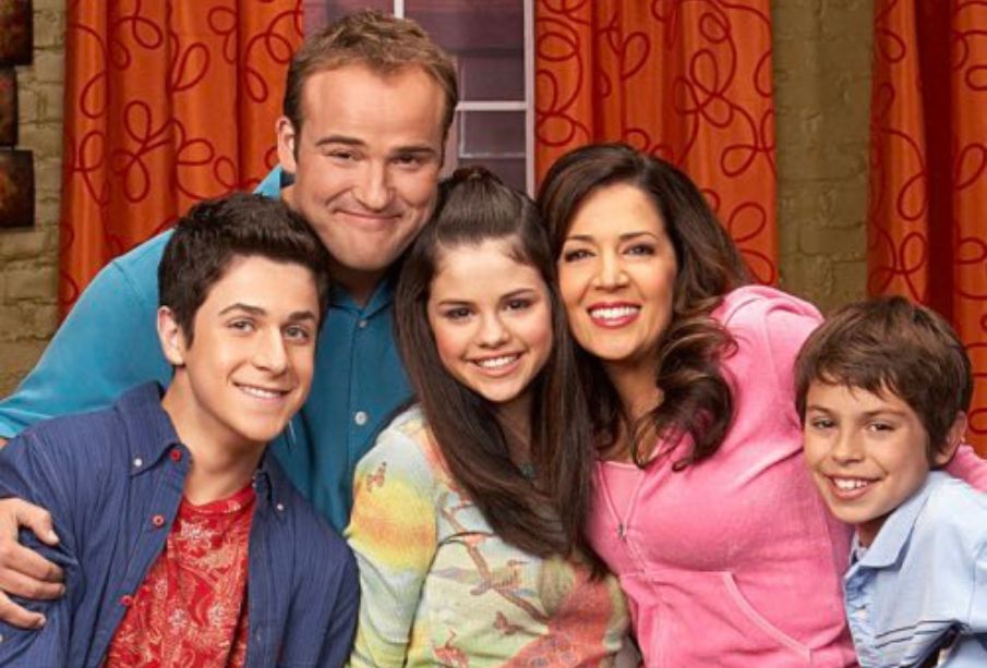 (FOTOS) Así lucen los hermanos Russo en la secuela de "Los hechiceros de Waverly Place"