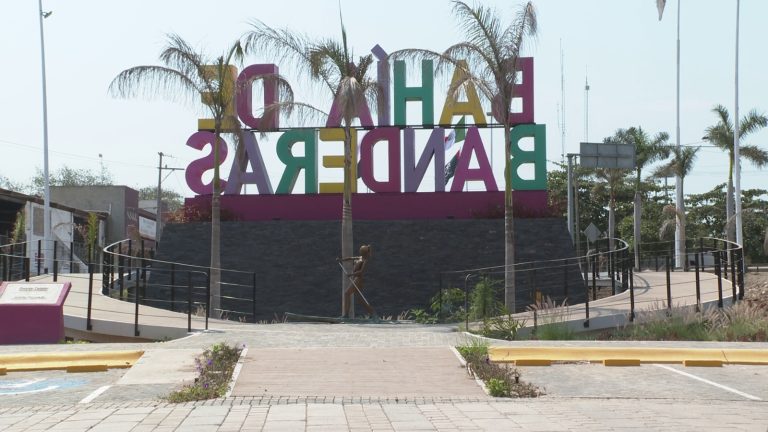 Letras de Bahía de Banderas