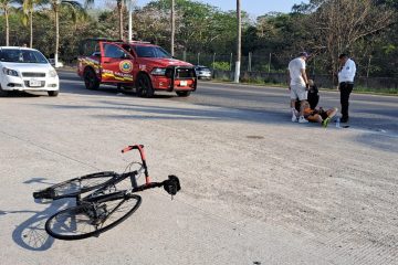 Motociclista atropella a ciclista en Las Juntas