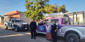 Mujer desorientada en autopista Tepic-Guadalajara recibe auxilio