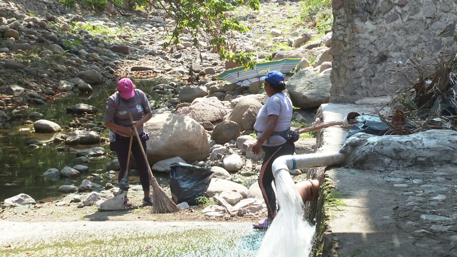 Mujeres en el Cuale