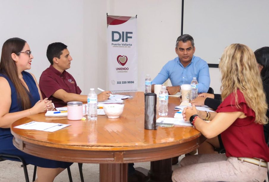 Reunión DIF Vallarta