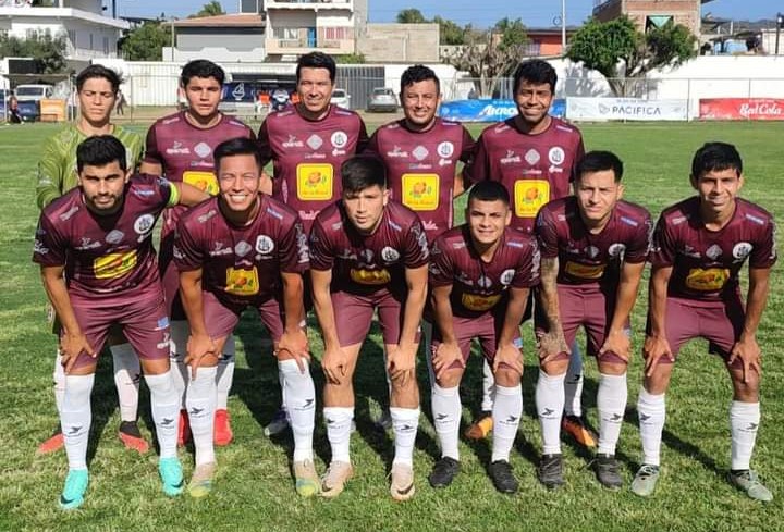 Selección Varonil de Puerto Vallarta participando en Copa Jalisco