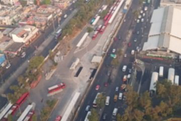 ¡Toma precauciones! Caos vial este martes en CDMX y aglomeraciones en transporte público