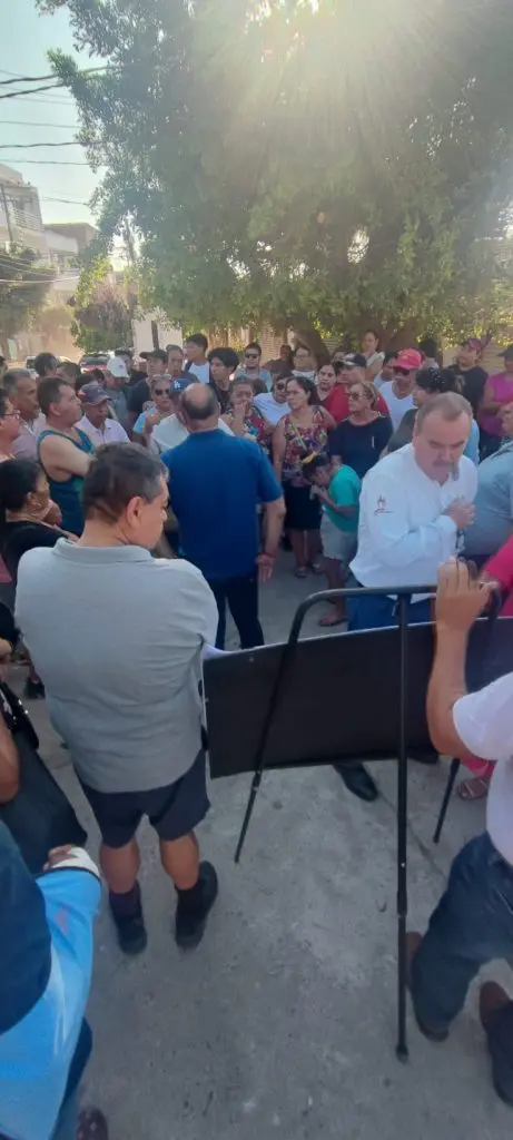 Tras protesta vecinal, prometen pavimentación de la San Salvador en 2 semanas