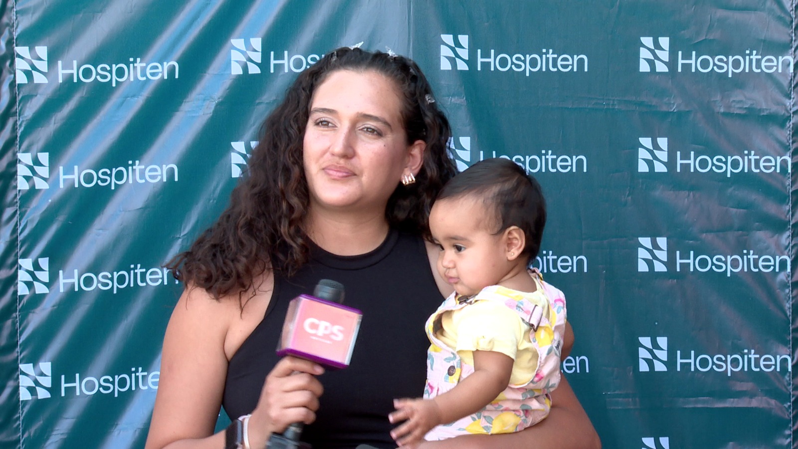 Hospiten celebra a mamás que tuvieron a sus hijos en esta institución