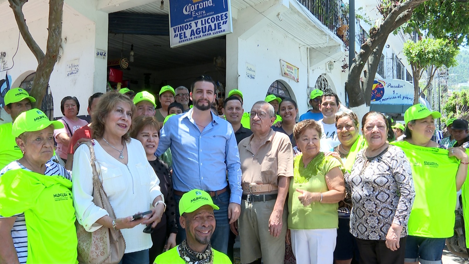 Munguía recibido por vecinos de la Emiliano Zapata; exponen abandono del gobierno